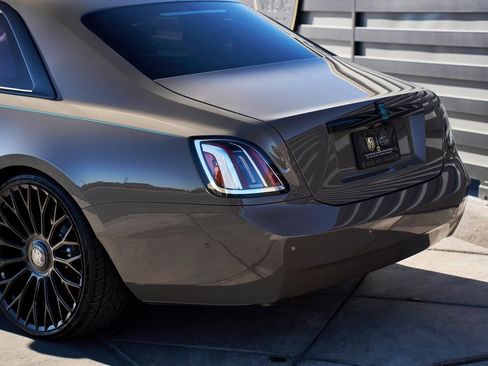 Used 2025 Rolls-Royce Ghost image 12