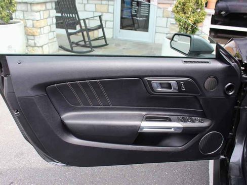 Used 2018 Ford Mustang Premium RWD image 12