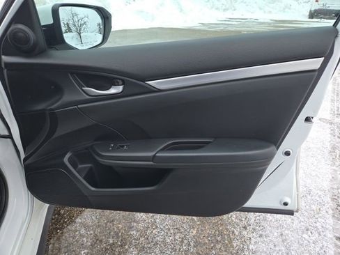 Used 2020 Honda Civic Sport image 9
