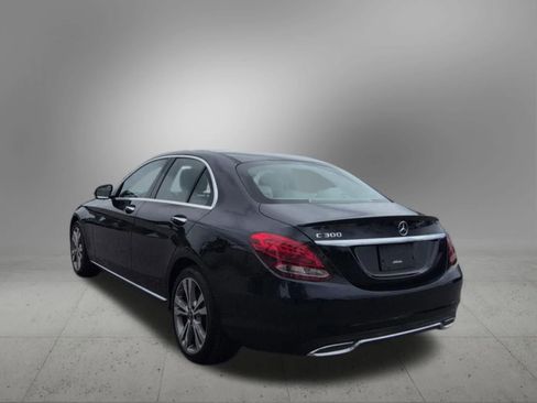 Used 2017 Mercedes-Benz C 300 Sedan image 4