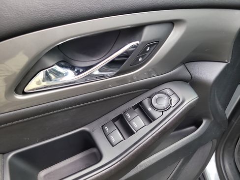 Used 2023 Chevrolet Traverse LT w/ LPO, Floor Liner Package image 19