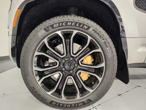 New 2026 Land Rover Defender 110 OCTA AWD/4WD image 14