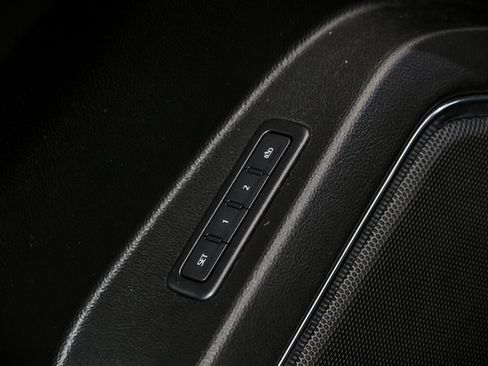 Used 2019 Chevrolet Tahoe LT image 10