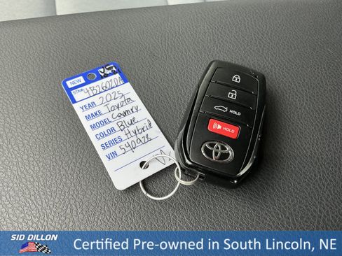 Used 2025 Toyota Camry LE image 8