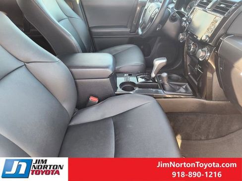 Used 2024 Toyota 4Runner TRD Off-Road Premium image 15