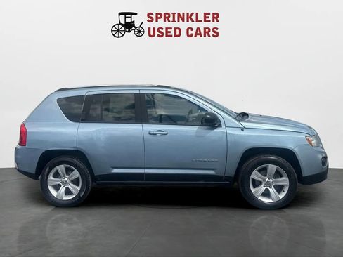 Used 2013 Jeep Compass Latitude AWD/4WD image 3