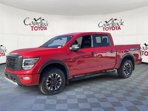 Used 2024 Nissan Titan PRO-4X w/ Pro-4x Convenience Package image 4