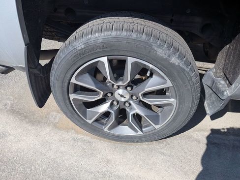 Used 2019 Chevrolet Silverado 1500 LT RWD image 9