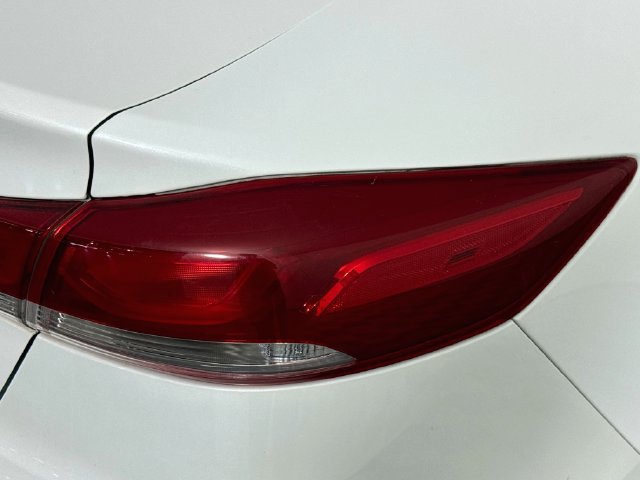 Used 2018 Hyundai Elantra SEL FWD image 29