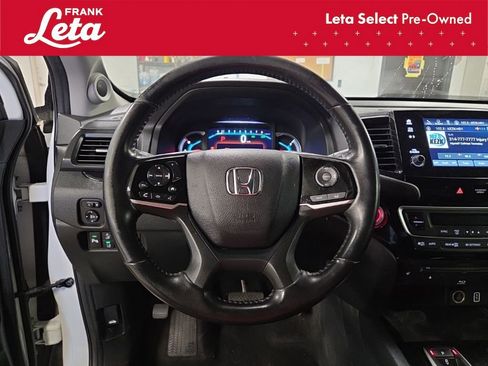 Used 2022 Honda Pilot Touring image 12