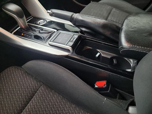 Used 2018 Mitsubishi Eclipse Cross LE AWD/4WD image 26