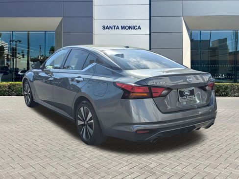 Used 2019 Nissan Altima 2.5 SL FWD image 3