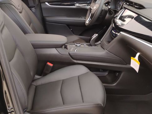 New 2025 Cadillac XT6 Premium Luxury w/ Technology Package image 26