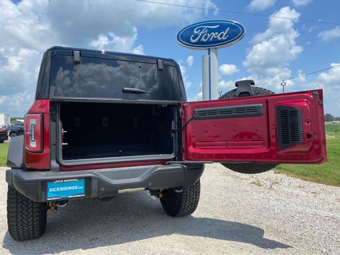Used 2025 Ford Bronco Badlands AWD/4WD image 6