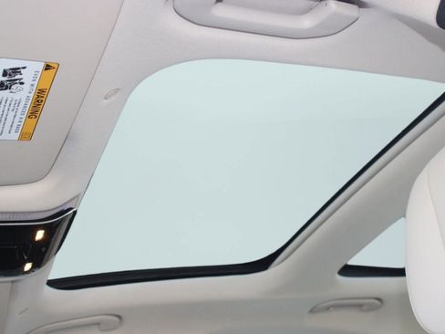 New 2026 Mercedes-Benz E 450 4MATIC Sedan image 29