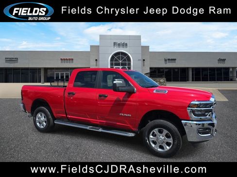 Used 2026 RAM 2500 Big Horn AWD/4WD image 1