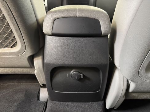 Used 2011 Kia Sorento LX image 17