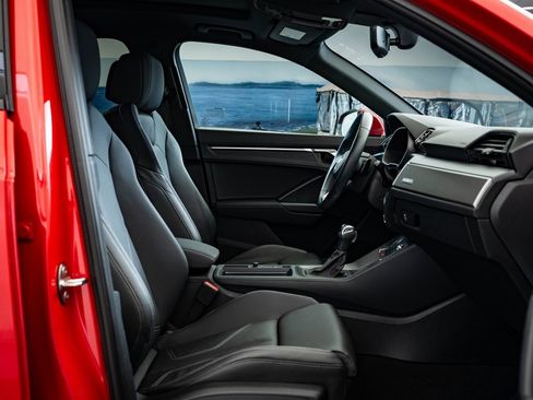 Used 2024 Audi Q3 2.0T Premium image 26