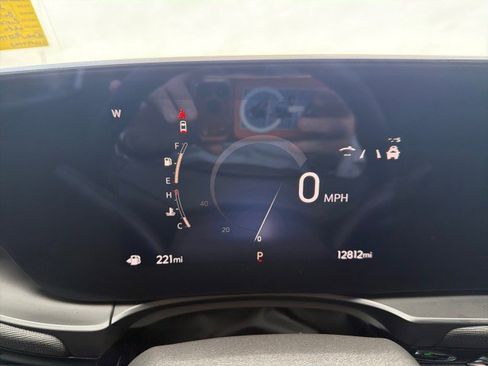 Used 2025 Buick Envista Sport Touring w/ Convenience I Package image 6