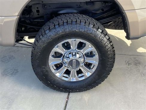 Used 2019 Ford F350 Lariat w/ Chrome Package image 10