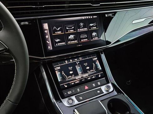 New 2025 Audi Q8 Premium w/ Black Optic Package image 12