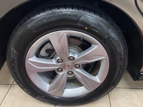 Used 2018 Honda Odyssey EX image 27