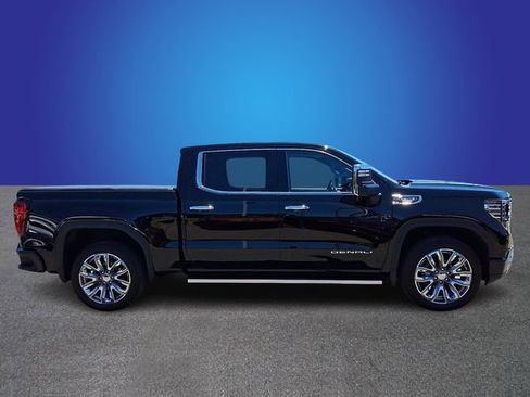 Used 2024 GMC Sierra 1500 Denali w/ Denali Reserve Package AWD/4WD image 3