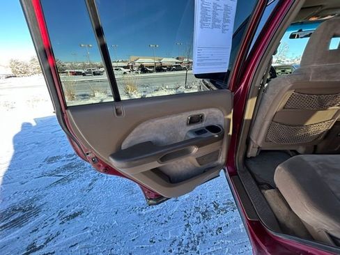 Used 2005 Honda Pilot EX image 17