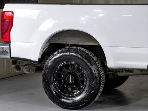 Used 2021 Ford F250 XLT AWD/4WD image 6