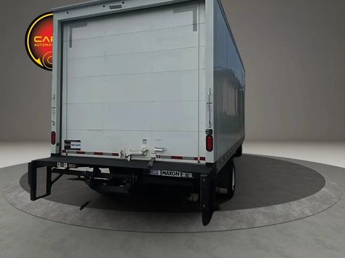 Used 2022 Ford E-350 and Econoline 350 Super Duty w/ Power Windows & Locks Group RWD image 5