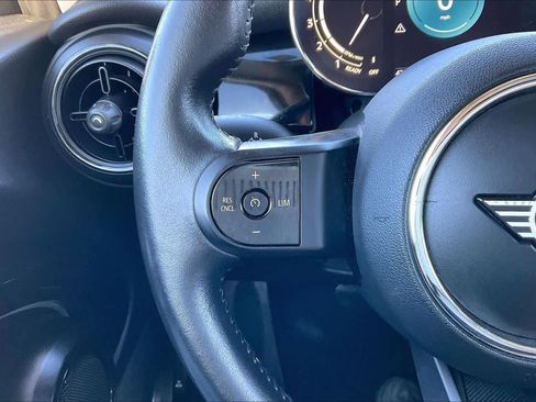 Used 2022 MINI Cooper 2-Door Hardtop image 20