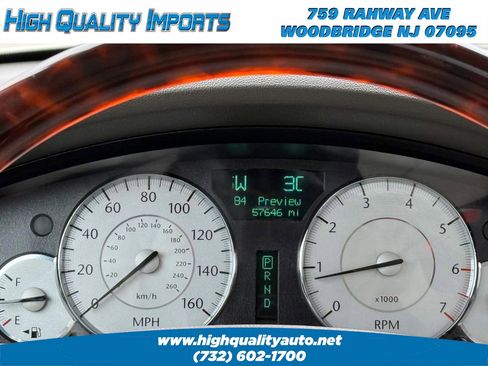 Used 2009 Chrysler 300 C image 28