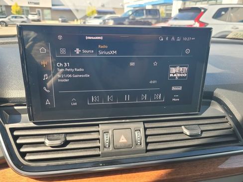 Used 2022 Audi Q5 2.0T Premium Plus w/ Premium Plus Package AWD/4WD image 24