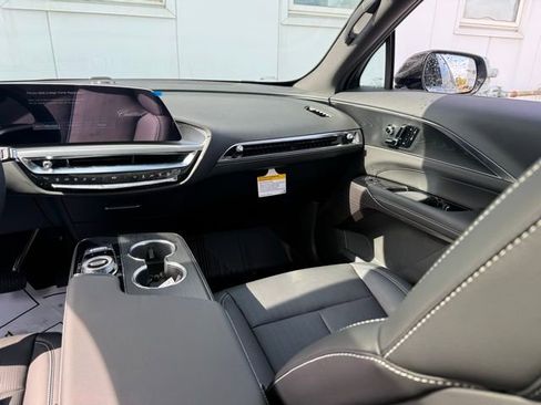 New 2026 Cadillac Lyriq Sport image 20