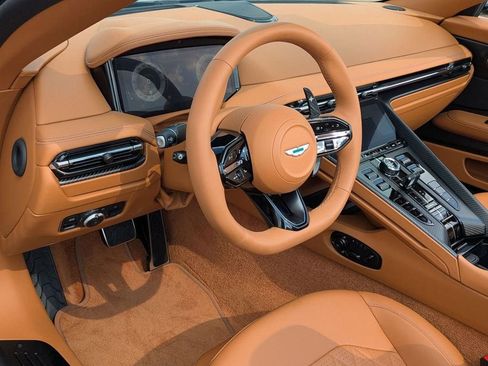 New 2025 Aston Martin DB12 Volante image 4