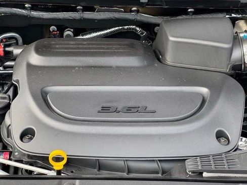 New 2027 Chrysler Pacifica Limited FWD image 48