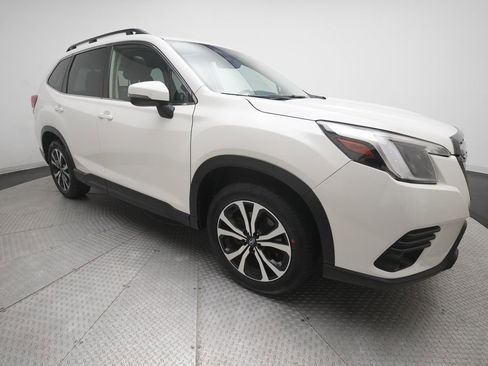 Certified 2024 Subaru Forester Limited AWD/4WD image 39