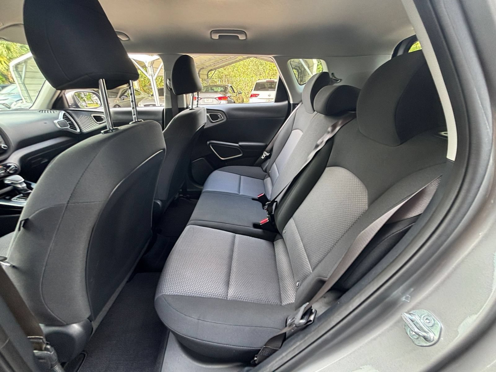 Used 2025 Kia Soul LX w/ LX Technology Package FWD image 22