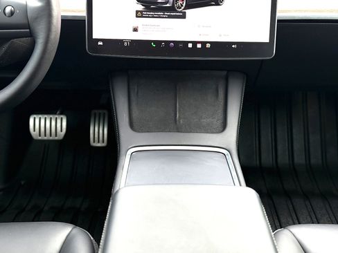 Used 2022 Tesla Model 3 Performance image 26