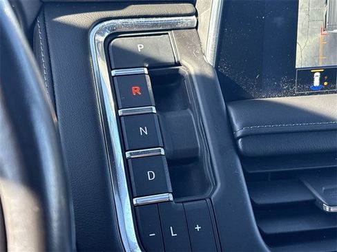 Certified 2023 Chevrolet Tahoe High Country w/ Premium Package 2 image 16