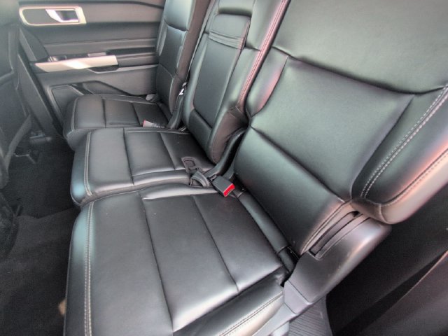 Certified 2023 Ford Explorer XLT w/ Equipment Group 202A AWD/4WD image 16