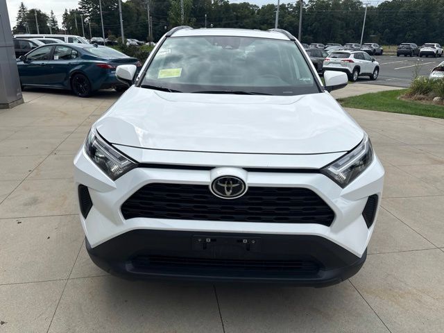 Used 2025 Toyota RAV4 XLE w/ Convenience Package AWD/4WD image 2