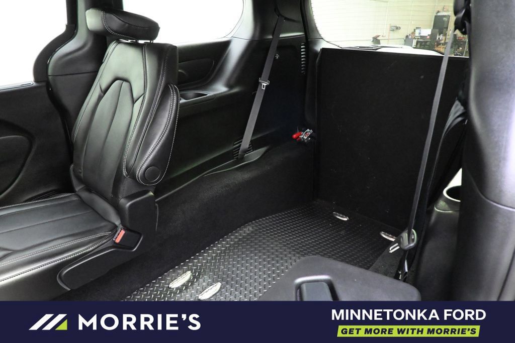 Used 2026 Chrysler Pacifica Select FWD image 23