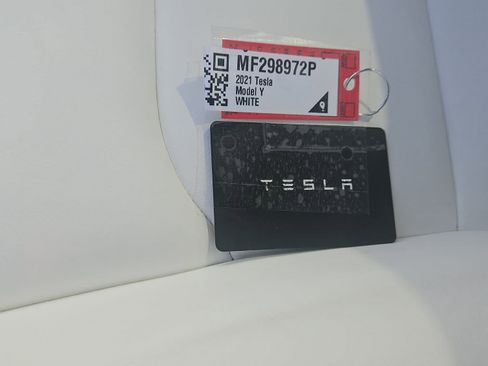 Used 2021 Tesla Model Y Long Range image 20