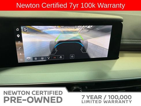 Used 2025 Nissan Murano SL AWD/4WD image 16
