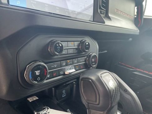 Used 2025 Ford Bronco Raptor AWD/4WD image 3