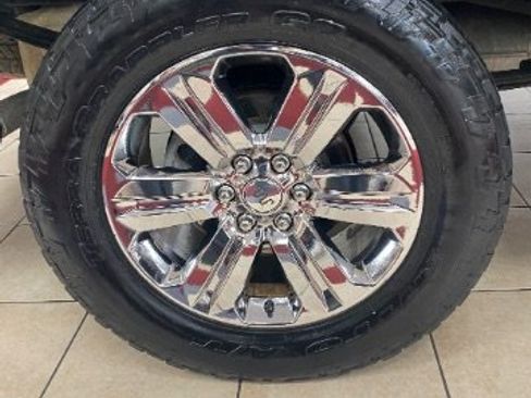 Used 2019 Ford F150 King Ranch w/ Equipment Group 601A Luxury AWD/4WD image 34