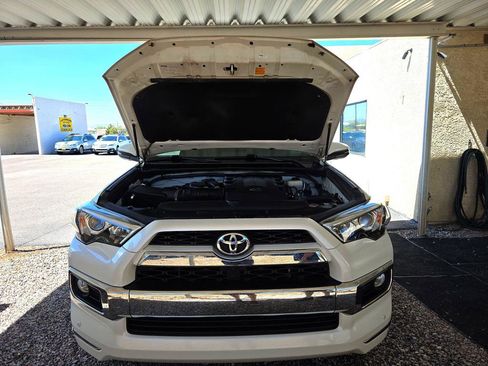 Used 2016 Toyota 4Runner Limited image 11