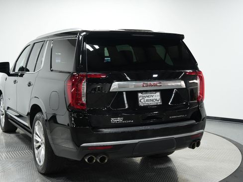 Used 2024 GMC Yukon Denali w/ Advanced Technology Package image 8