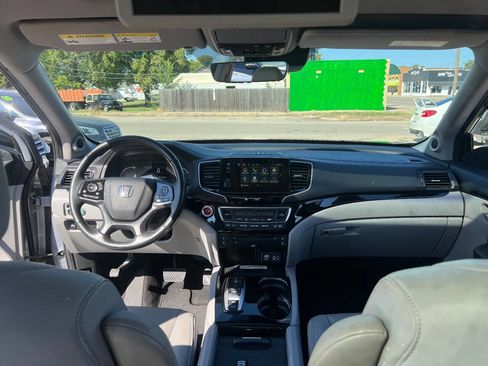 Used 2020 Honda Pilot Elite image 22